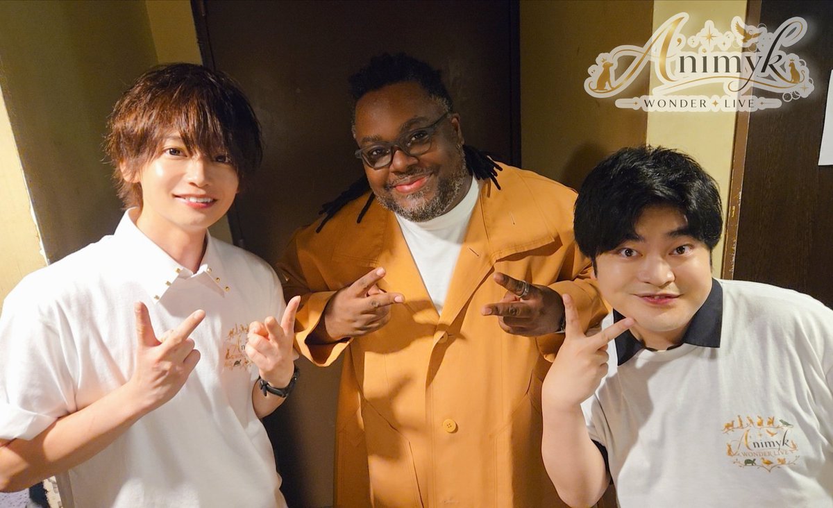 Animyk_WONDER's tweet photo. A'nimyk WONDER LIVE 
～アニミークワンダーライブ～

クリス・ハート さん

愛犬家のクリスさんは動物たちが
家族の一員としてかけがえのない存在
であることを日々感じていて…🐶🐾

そんな想いを込めて歌って頂きました✨

#チャリティー
#クリスハート
#加藤諒
#アニマルハウスユーキ
#アニミーク https://t.co/yFlka4uv0n