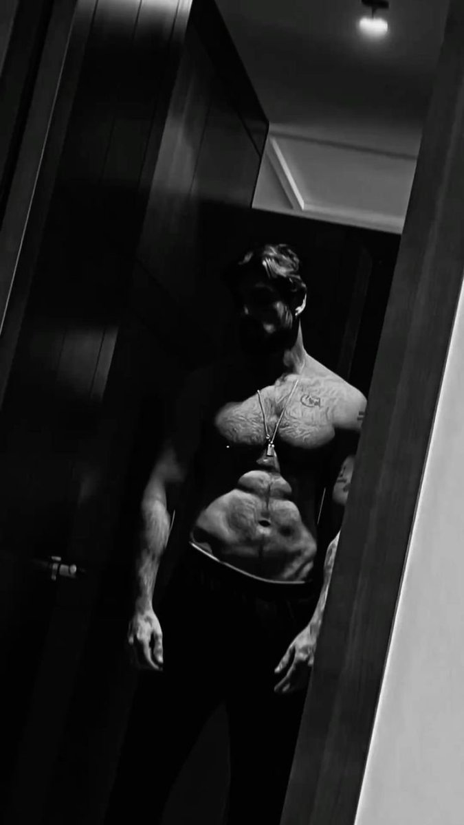 mich3lemorrone's tweet photo. Pensando en cosas que no debería... o quizás sí. 😉👅

                                                       𐒄.𐒄

                                  #FREEROL | #SEXROL | #FAKELAND https://t.co/JpalMju4Pp