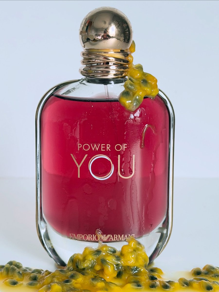 JuleeWesche's tweet photo. Ad/PR

Armani’s Power of You is a sweet fruity gourmand with passion fruit, frangipani, and vanilla. The fresh, tangy passion fruit keeps it from being too sweet. A perfect summer fragrance in a sleek ruby-toned bottle. https://t.co/2RS9bNNq99