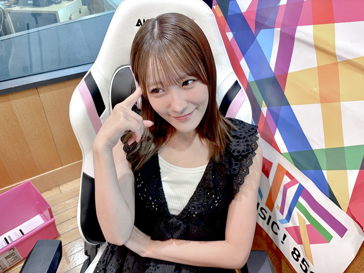 iDoBuddy's tweet photo. ╭┉┉┅┄┄┈ • ┈┄┄┅┉┉╮

9/10（木）

今日もはじまりました！𝙞𝘿𝙤𝘽𝙪𝙙𝙙𝙮

木曜𝘽𝙪𝙙𝙙𝙮は
「小嶋花梨（@kojima_karin_）」が担当🧡

こじりんの「これって私だけ？」な癖を
告白しちゃいます^_^

本日もよろしくお願いします❣️

╰┉┉┅┄┄┈ • ┈┄┄┅┉┉╯

#ido851 https://t.co/48UnkatC5W