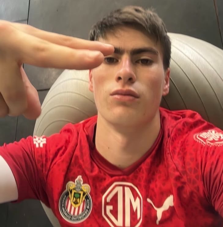 vononloverr's tweet photo. [ MINI AU ] - boyfriend 

A y B son pareja en secreto, quizá no son parecidos ante los demás. Uno siendo el capitán de fútbol americano mientras que el otro es líder de los animadores. ¿Qué pasa cuando tratan de saber acerca de su situación sentimental?

#brimiga #hormian #bf https://t.co/R7Zp3Kv0tX
