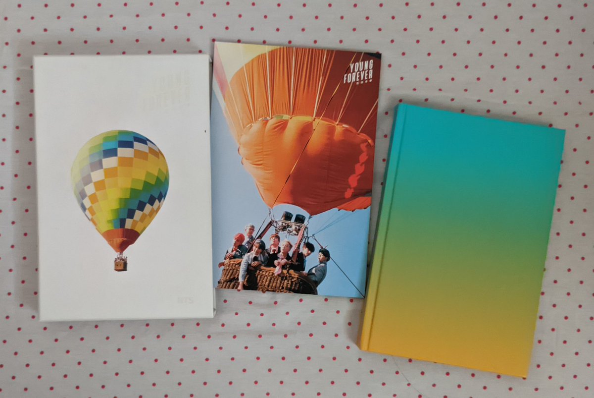 imsorrybabes's tweet photo. Vendo álbum do BTS 
Young Forever (Day ver.) completo (com photocard e pôster) por R$ 130,00 
Valor sem frete incluso 

Aceito cartão, pix e depósito
Entre em contato para qualquer informação sobre https://t.co/AXJcwMUJNr
