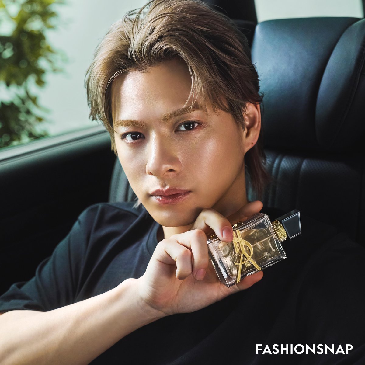 YSLBeautyJP's tweet photo. YSLのアイコンフレグランス「リブレ」。

今だけ、「【LIBRE】平野紫耀 スペシャルプレゼント キャンペーン」を実施中。

先行発売中のサンダルウッドが主役の新たな香り「リブレ サンタル」も対象！

▼キャンペーンページをチェック
https://t.co/kba7JChEbe https://t.co/j2VxW79Obn