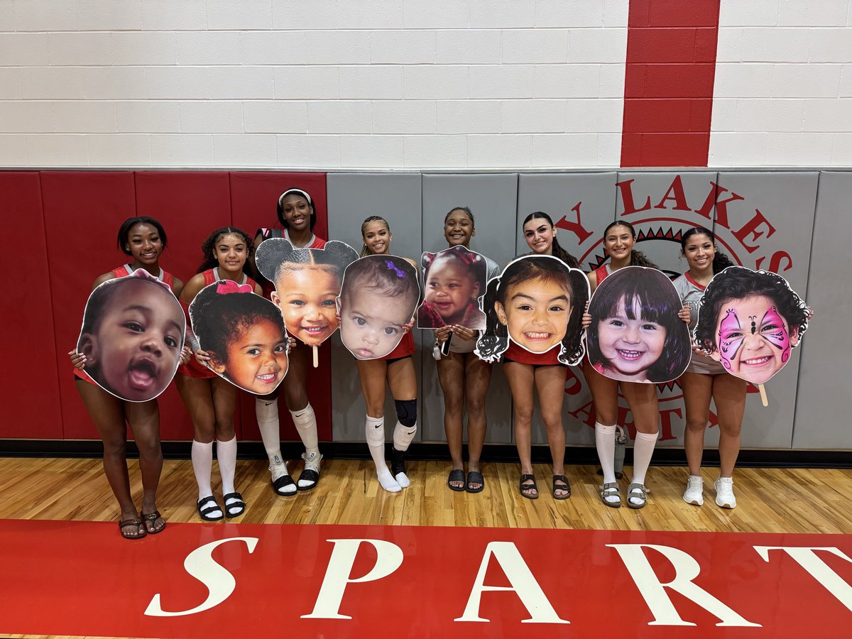 CyLakesVball's tweet photo. SPARTAN WIN TONIGHT 🔥 Congrats to our Head Coach, Coach Richards, on being named Coach of the Month! 🏆 #comegetRICH #pressureisprivilege #lakes300 #cfisdspirit https://t.co/aB8liW7Izk