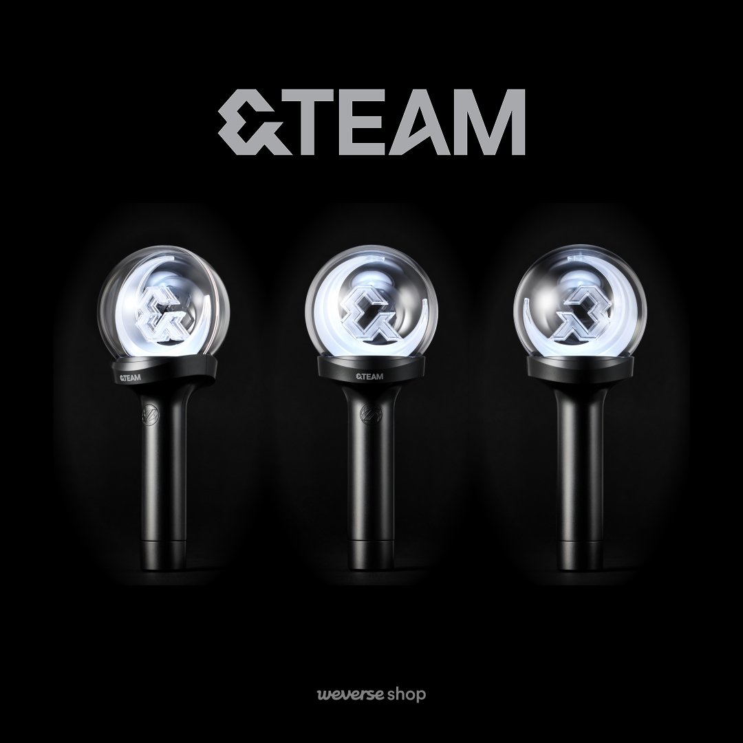 miju090507's tweet photo. 待ってましたーーー！！🌙✨
&TEAM OFFICIAL LIGHT STICK VER.2🤍
今度は中に「月」がいる…🥹🌙
LUNÉが&TEAMの中にいるみたいで、なんか嬉しい♡
デザインもめちゃくちゃ好き！！
光ったらどんな感じになるんだろ〜✨
早く会場で振りたいっ🫶🏻
絶対ほしいーーー！！🌙🤍

#andTEAM #エンティーム #LUNÉ
#andTEAM_Official_Lightstick_Ver2
#andTEAM好きな人と繋がりたい