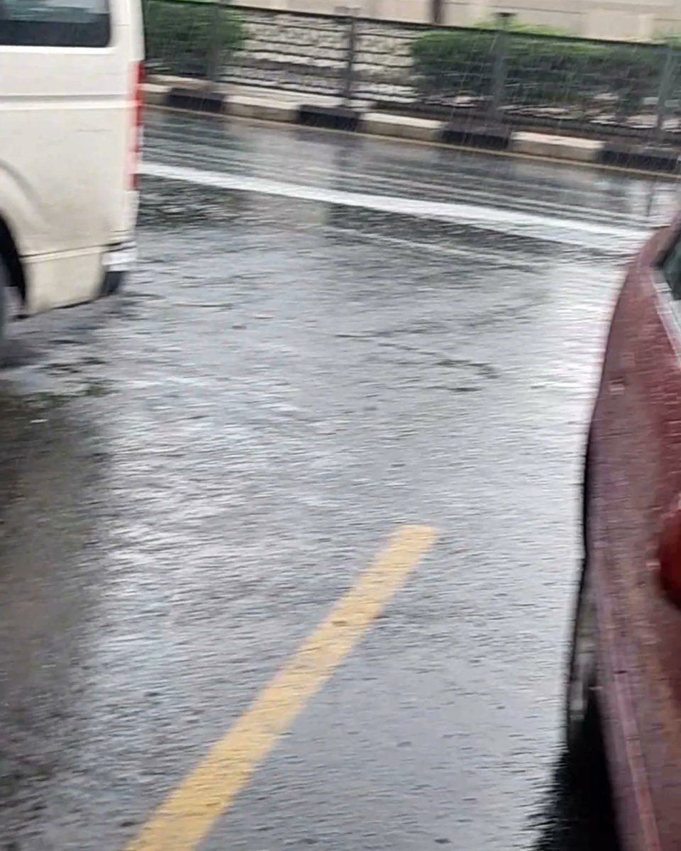 poll0ver's tweet photo. Blessed rains https://t.co/OuBYpb9YJF