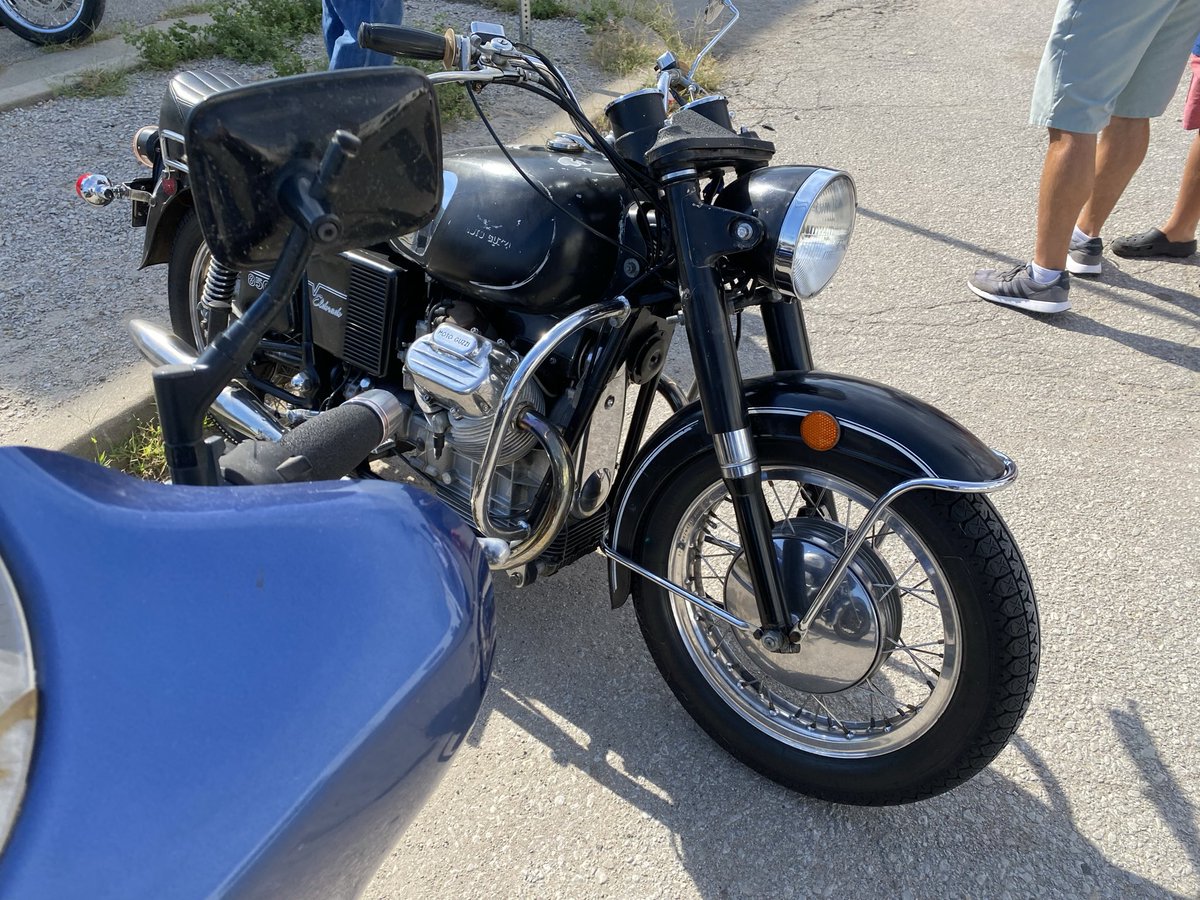 Moto_History's tweet photo. This 1980s Moto Guzzi 850 is a classic. First a 700, then a 750, and finally an 850. #motoguzzi. #touringmotorcycle. #italianmotorcycles. #classicstyle. #motorcycleenthusiast https://t.co/bBEzcQo82r