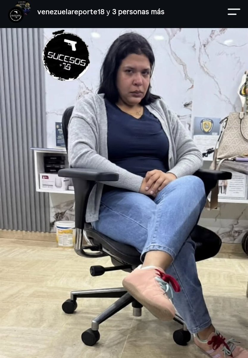 yeligamboa's tweet photo. La niña está triste que tiene la niña...🤭🤭👇 https://t.co/nnWjDB9F8o