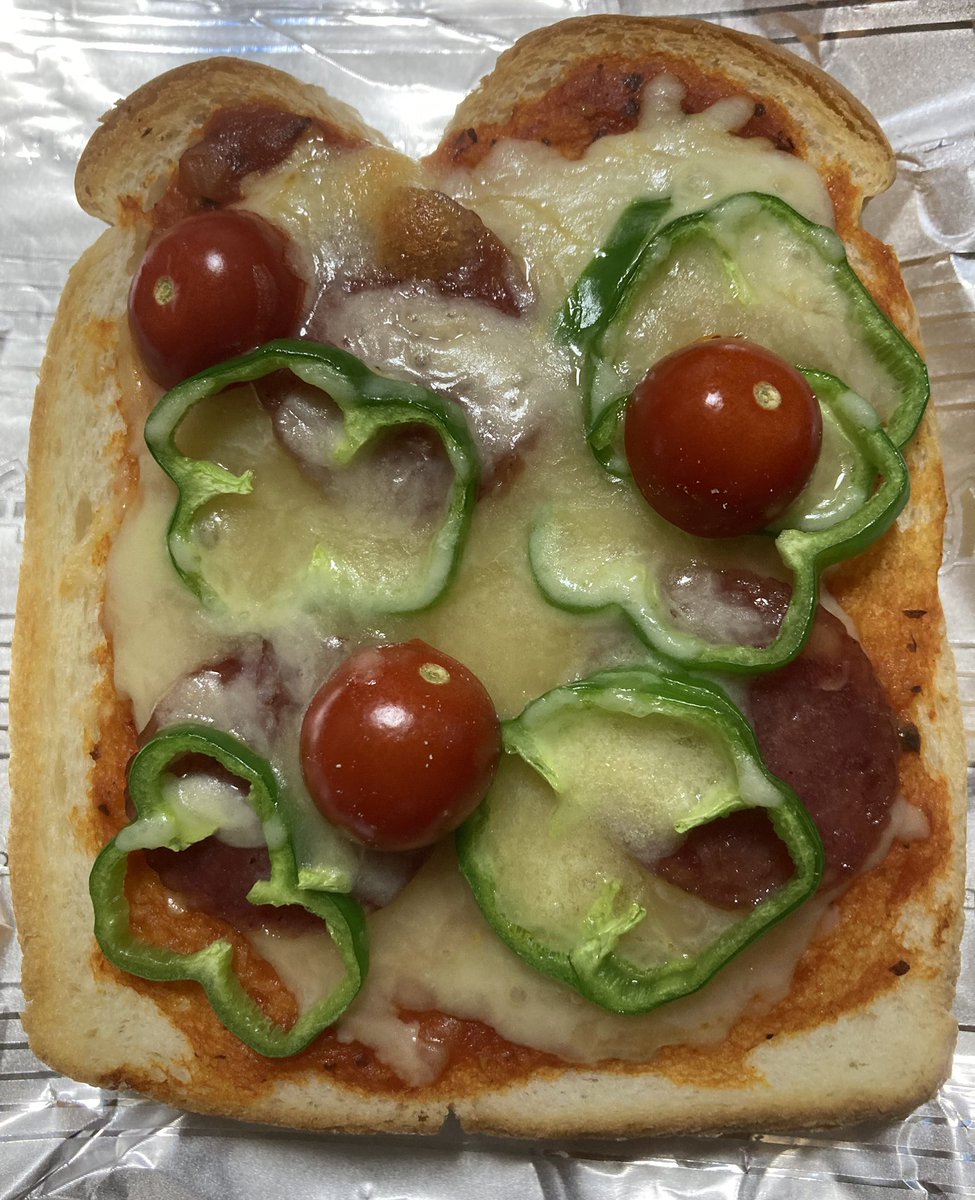 matsubojob's tweet photo. 🍕🍞 https://t.co/y2Q4eQ7ixv