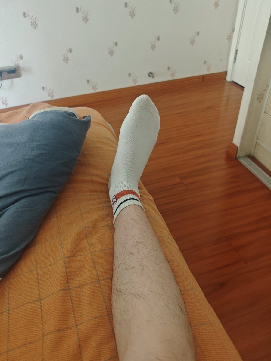 ShenW24831's tweet photo. 🧦 https://t.co/hFjgHZLkqi