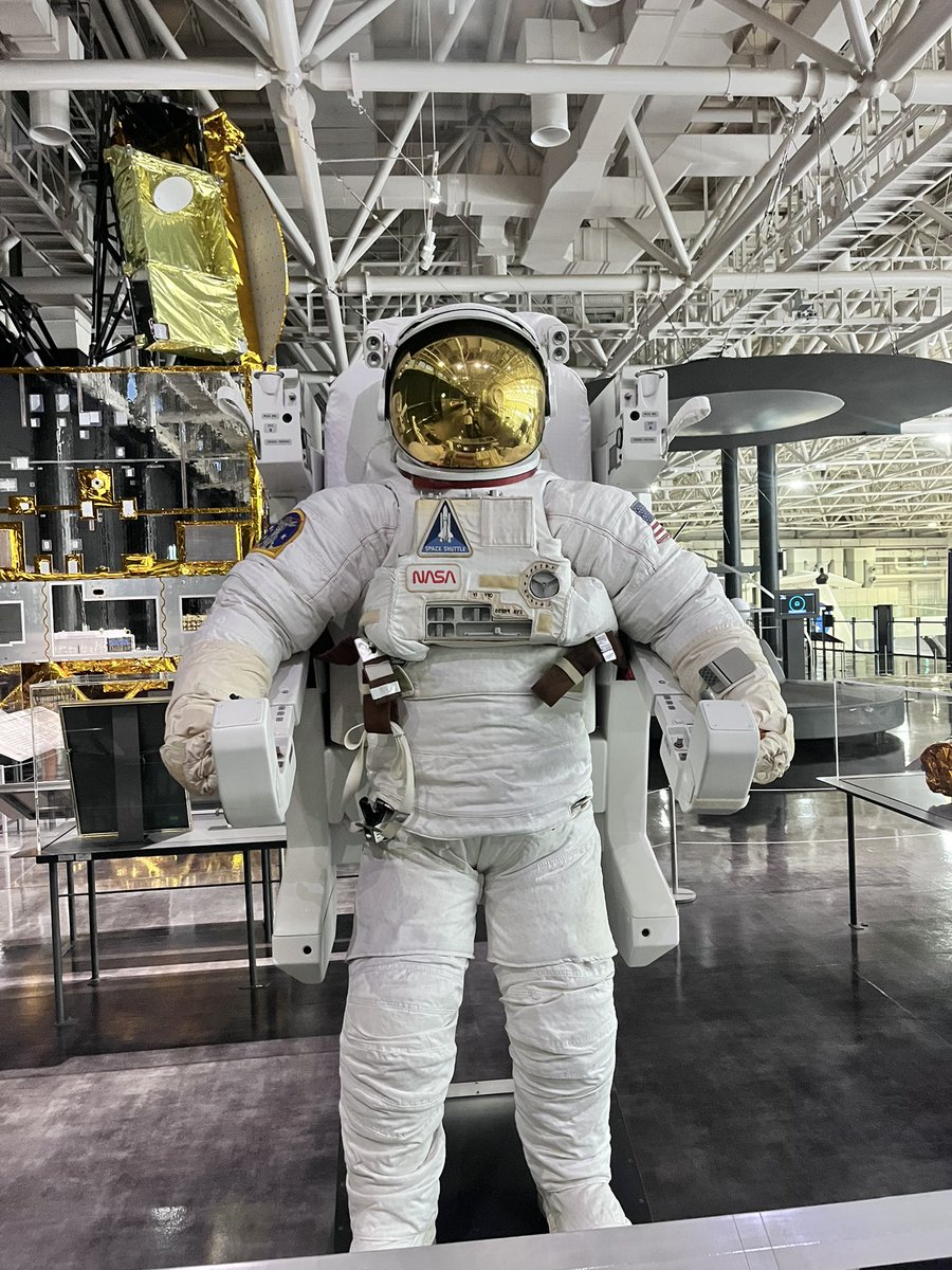 tamura_v's tweet photo. かがみがはら航空宇宙博物館

子供たちや社会見学で訪れている小学生よりも37歳僕が最も楽しんでいた https://t.co/iPafnp7kxf