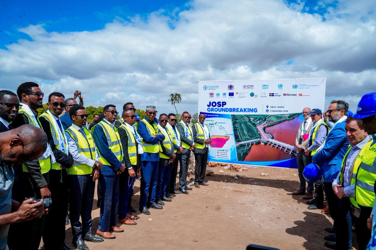 MOASomalia's tweet photo. A Federal Government delegation, led by the Deputy Prime Minister II and including the #MOAI @Hon_Maareeye, arrived in Jowhar, and launched the reconstruction of Sabun Dam under the Jowhar Offstream Storage Programme (JOSP), supporting irrigation, water security, flood control. https://t.co/8AsyGowo9R