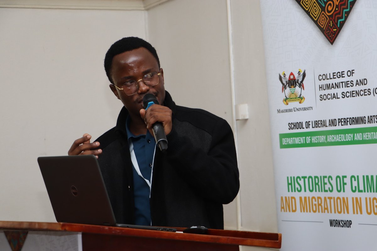 ssojo81's tweet photo. Akol Alfred presenting: "Livelihood strategies &amp; Cultural Resilience in Teso During and After the insurgency (1986 -2006)" This ignited a debate on the wording used during conflicts. Do we call them rebels, terrorists, freedom fighters or bandits? #ClimateAndMigrationHistoriesUg https://t.co/MRaRAqW4Fw