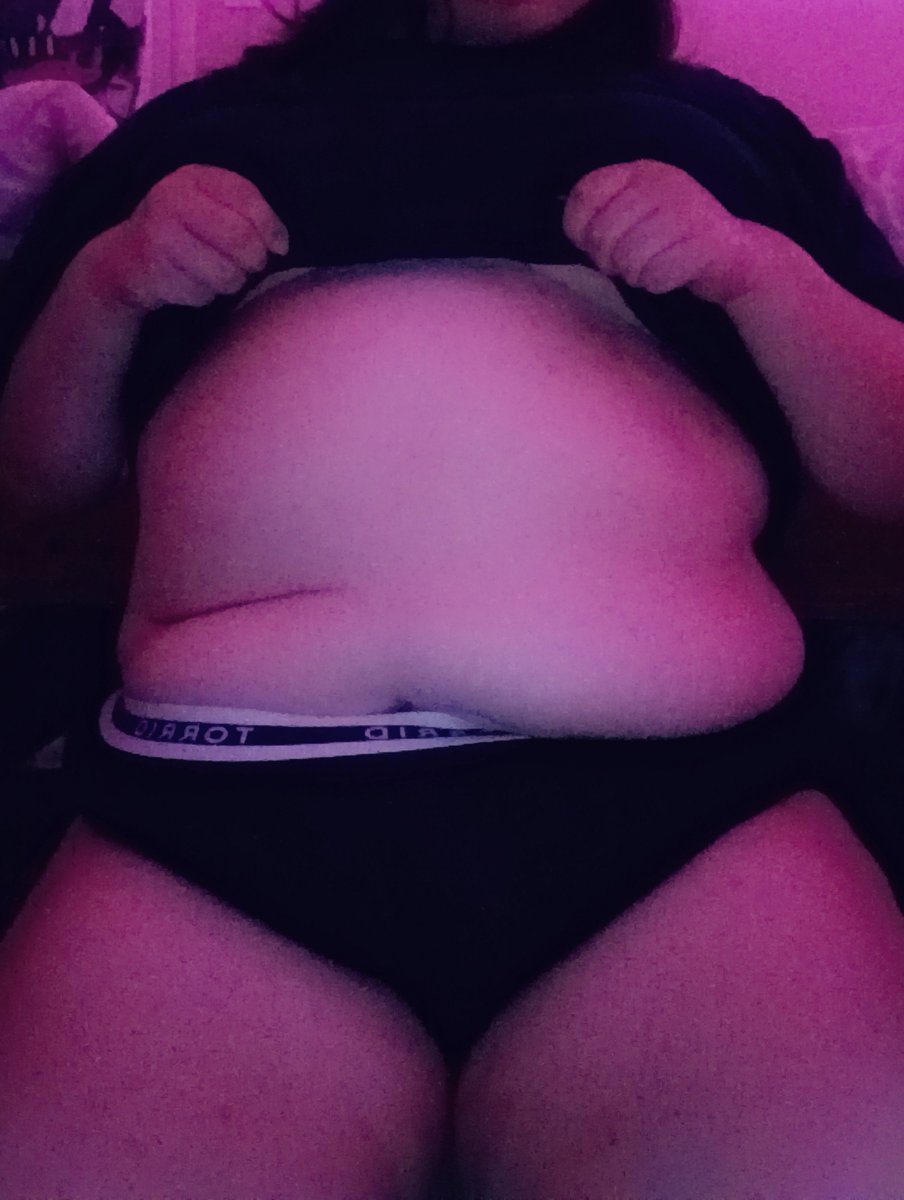ChubbDolly's tweet photo. Soft thighs and tummy 🖤
#nsfwtwtًًًٌٌٍِّ #nsfwtwtً #nsfwtwtًًً #tummy #thighs #chubby #plussize #fat https://t.co/twr50uR4NL
