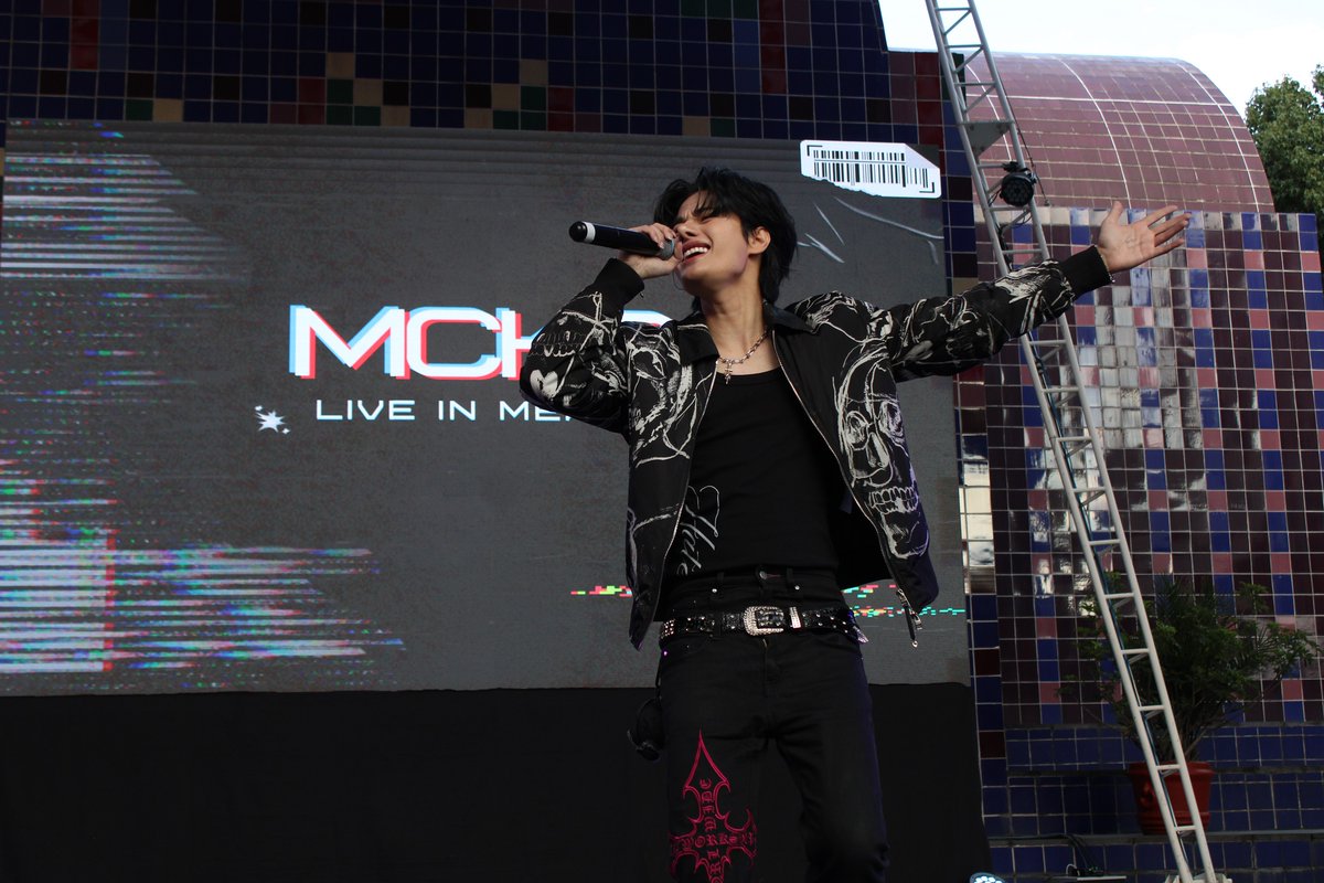 Newsideupdate tweet picture