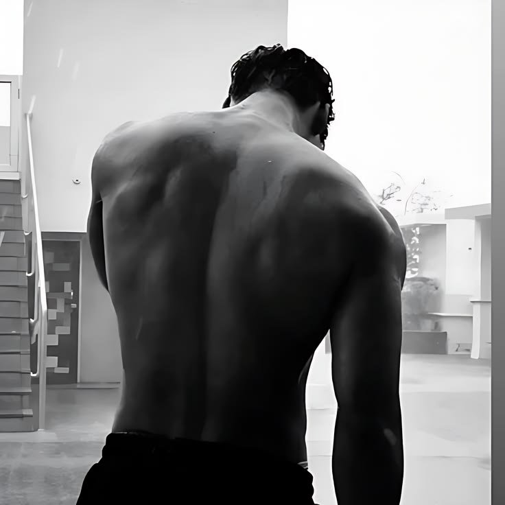 nvnt_t9k's tweet photo. NEW CHAR: NGHIÊM GIA BÁCH
TAGS: VIỆT NAM, TRAI BẮC, GIA TRƯỞNG, CHỒNG CŨ🔞

Gã siêu gia trưởng. Sau nhiều năm em cũng có can đảm ly hôn nhưng nhà em từ mặt em, em đi làm KTV cho một quán hát. Ai dè đêm đầu tiên đi làm thì gặp lại chồng cũ, bị gã địt cho sưng lồn. https://t.co/BpDfnjOQo1