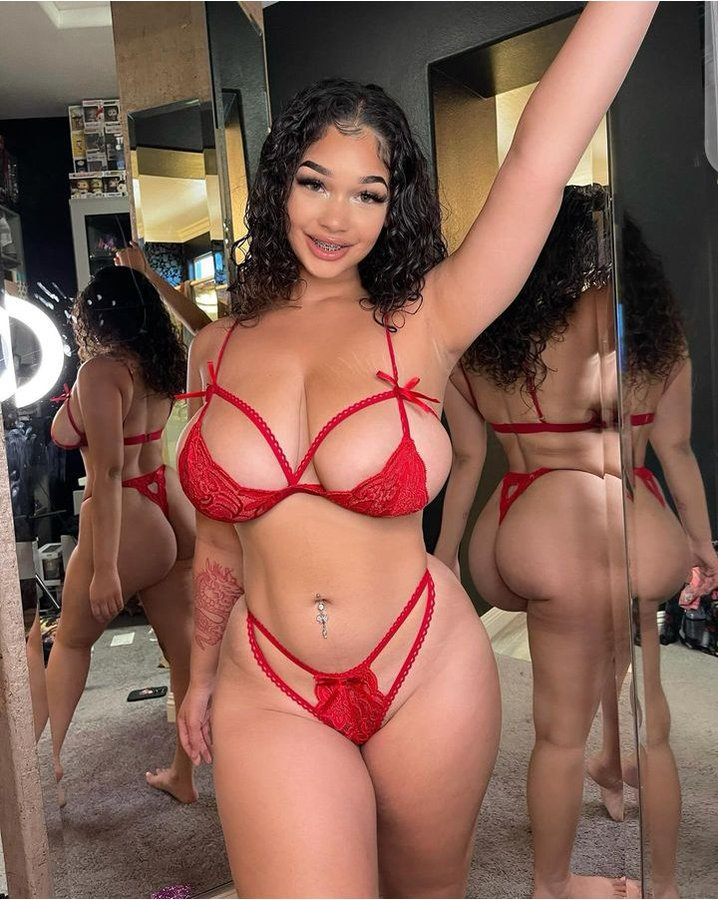 Msbosszuri's tweet photo. dm me on twitter small fee https://t.co/x8S3UdJYY1