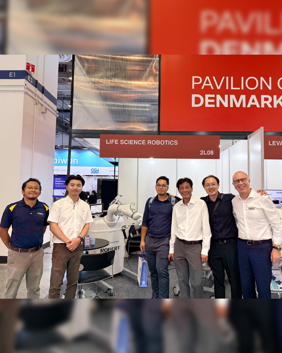 LSR_Robotics's tweet photo. Day 2 at Medical Fair Asia 2026 in Singapore 🇸🇬

Another productive day at Medical Fair Asia, with meaningful conversations and valuable exchanges with professionals around the role of robotics in neurorehabilitation and the clinical applications of ROBERT®. 🤝 https://t.co/HGVLdFxATx