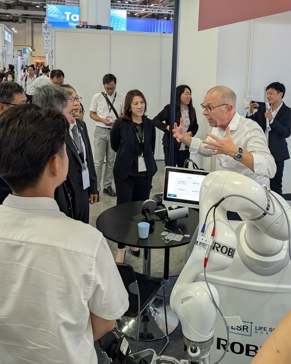 LSR_Robotics's tweet photo. Day 2 at Medical Fair Asia 2026 in Singapore 🇸🇬

Another productive day at Medical Fair Asia, with meaningful conversations and valuable exchanges with professionals around the role of robotics in neurorehabilitation and the clinical applications of ROBERT®. 🤝 https://t.co/HGVLdFxATx