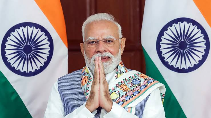 rishibagree's tweet photo. The Prime Minister of the world's largest democracy, Narendra Modi, has outlasted 10 Nepalese PMs, 6 Pakistani PMs, 7 UK PMs, 4 Japanese PMs, 4 US Presidents, 4 Sri Lankan Presidents and 2 French Presidents in 12 years. 

Still going strong with a 70%+ approval rating!! https://t.co/0xy242VemY