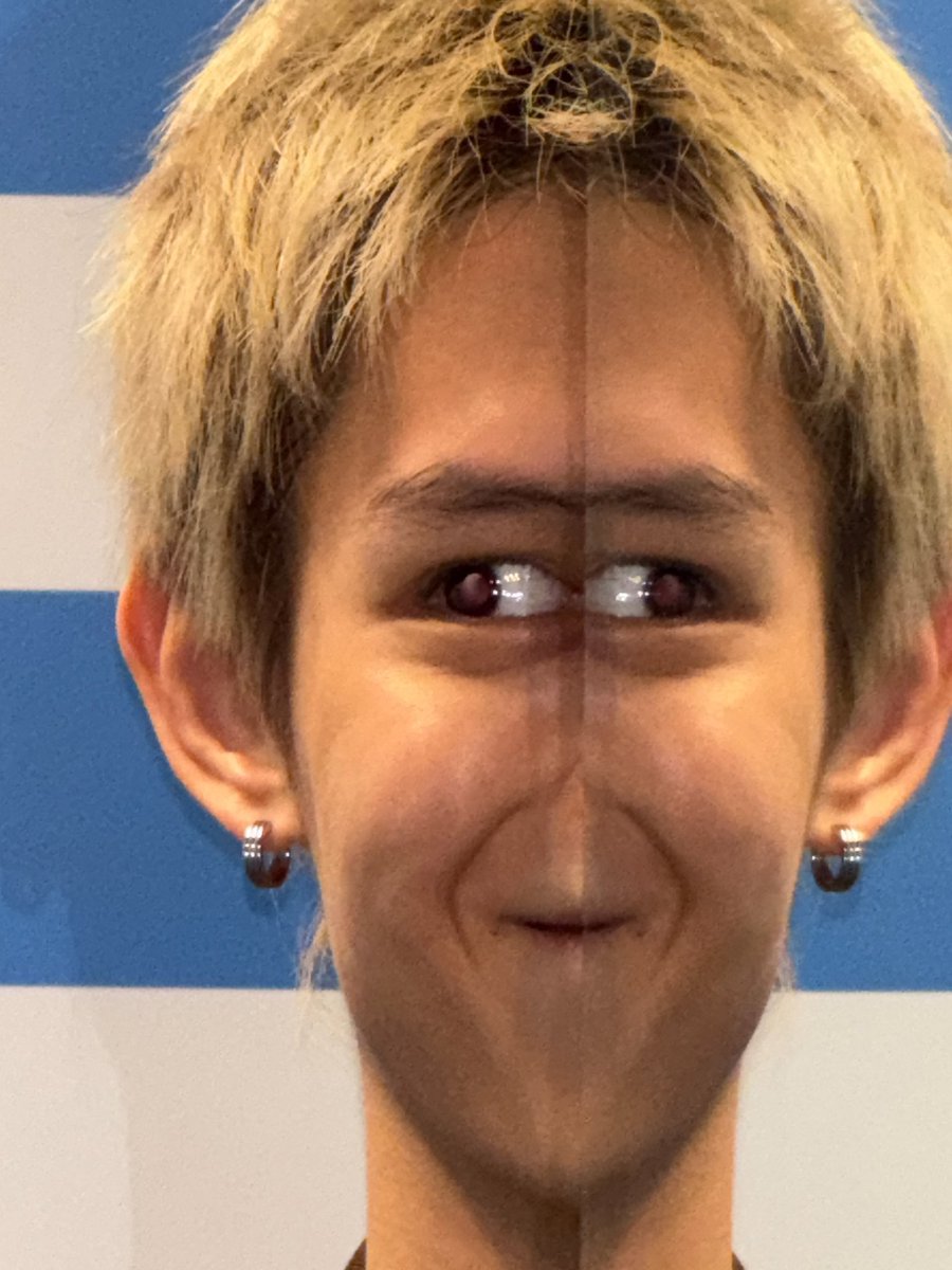 fazgalery's tweet photo. "babe do u still love me even tho i look like cyclops"
vs
"yank jek sayang aku ta misale rupaku koyok klaper" https://t.co/tFl3V2DEKT