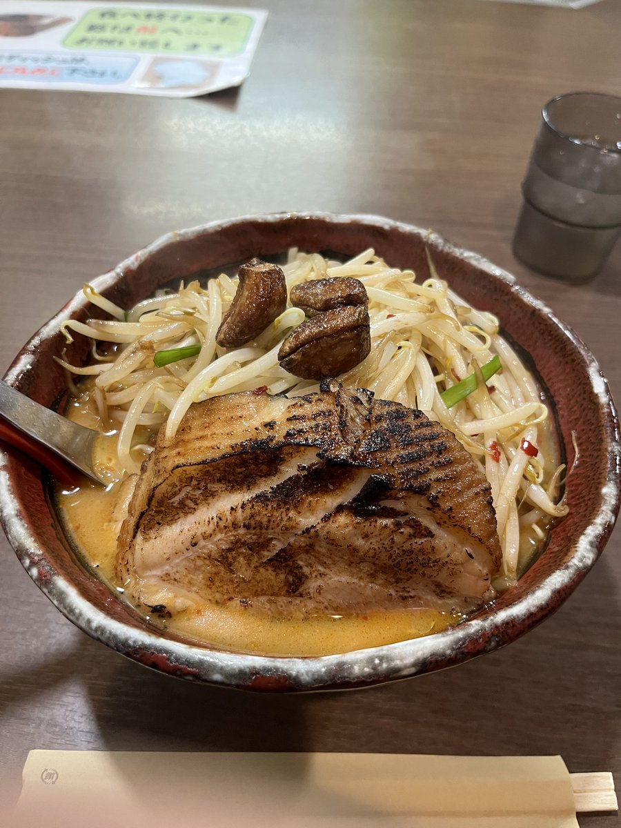 cHoco_Gaming83's tweet photo. 久しぶりにバチうまいラーメンに出会った https://t.co/ZibKP9HkxW
