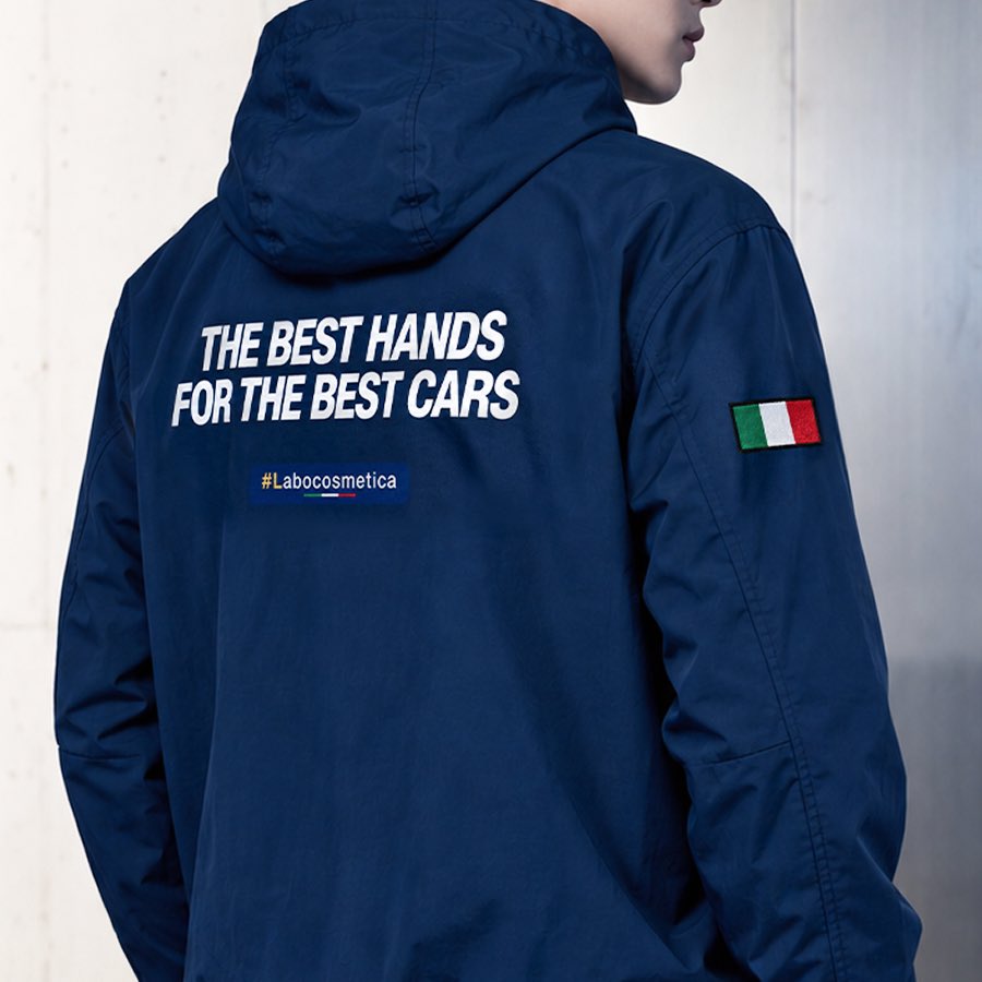 kyoto_detail's tweet photo. 【9/16まで予約限定10%OFF】

🇮🇹 Labocosmetica HIGH NECK WIND JACKET

日本国内で予約販売スタート。

普段使いはもちろん、洗車・ディテーリング、イベントにも使いやすいシンプルなデザイン。

定価11,000円 → 予約特別価格9,900円（税込）

予約受付は9月16日まで。
11月5日より順次発送予定です。

👇 ご予約ページはリプ欄へ