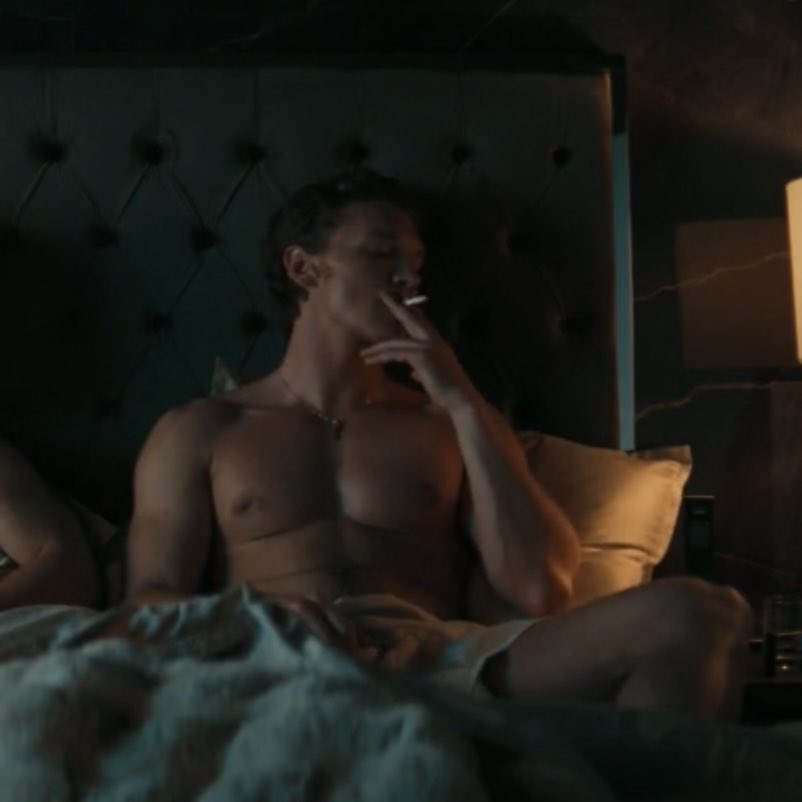 cinemadilfs's tweet photo. connor storrie’s mommy milkers 🤤 https://t.co/K6mebZ46Xc