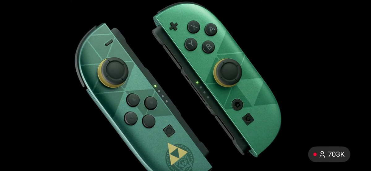 david_suarez97's tweet photo. I'm not exaggerating one bit when I say this is the most beautiful Switch edition Nintendo's ever made.

It's even more beautiful than the one they released for Tears Of The Kingdom, and that's saying something.

#OcarinaOfTime #NintendoDirect https://t.co/CIEYlKrA89