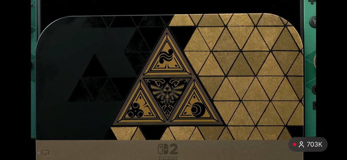 david_suarez97's tweet photo. I'm not exaggerating one bit when I say this is the most beautiful Switch edition Nintendo's ever made.

It's even more beautiful than the one they released for Tears Of The Kingdom, and that's saying something.

#OcarinaOfTime #NintendoDirect https://t.co/CIEYlKrA89