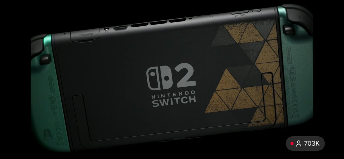david_suarez97's tweet photo. I'm not exaggerating one bit when I say this is the most beautiful Switch edition Nintendo's ever made.

It's even more beautiful than the one they released for Tears Of The Kingdom, and that's saying something.

#OcarinaOfTime #NintendoDirect https://t.co/CIEYlKrA89