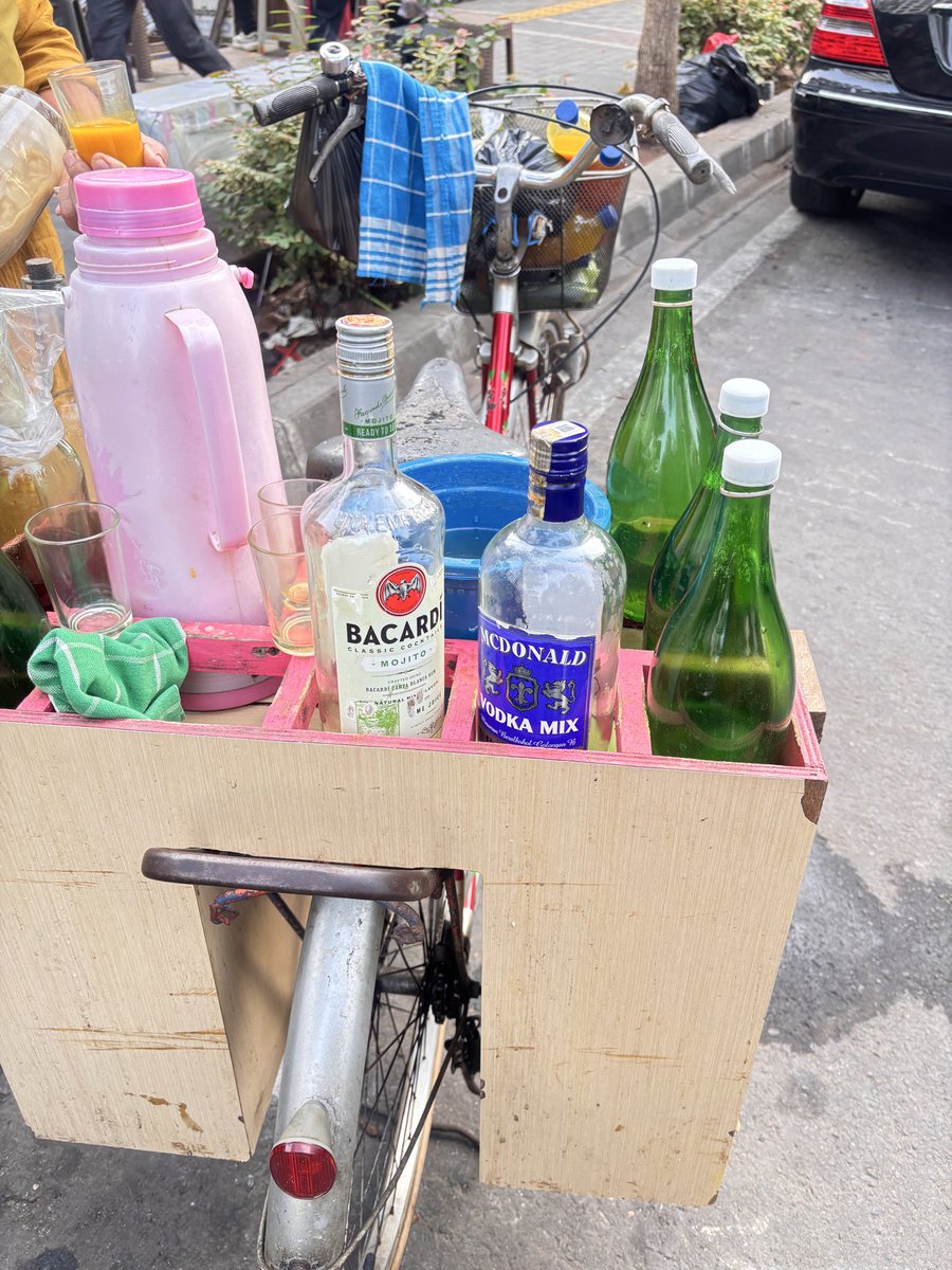 ssarahyi's tweet photo. Bude one shoot ginger spicy please https://t.co/WOq8G6P9Oa