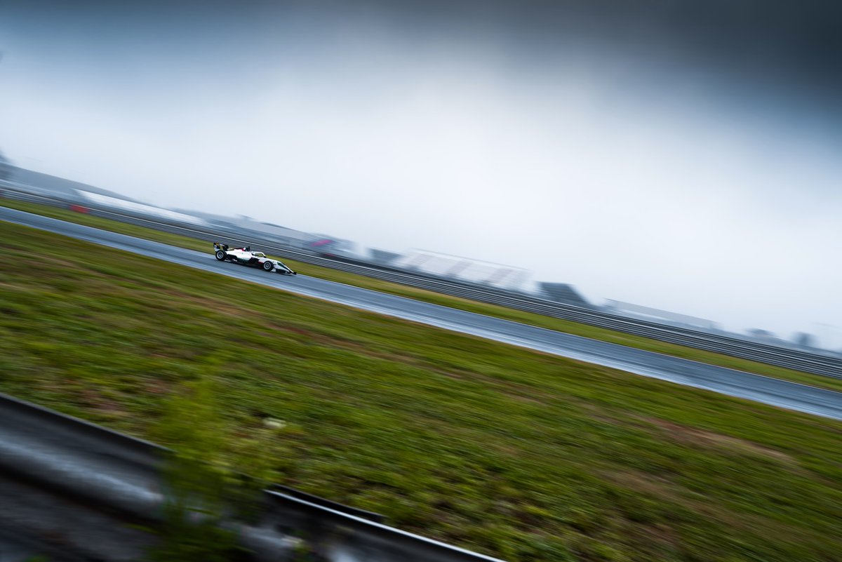 JuliusYanccz4z's tweet photo. Throwback to chasing speed and dreams. Last year, I drove a Formula 4 car—one of the most intense and unforgettable experiences of my life. https://t.co/YwwiLRmgMt