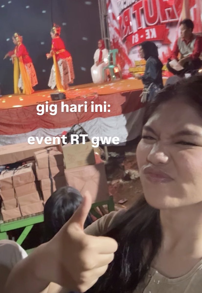 jebunggg's tweet photo. abis promo lagu…. DI EVENT RT 

gue cinta bgt ama tetangga gw😭😭 rasanya muzik chart jd sepele kl warga kampung ane SUPROT 3000% ❤️❤️ 

RT 11 4EVER

STREAM DUNGDAT💋 https://t.co/577aed0KVd
