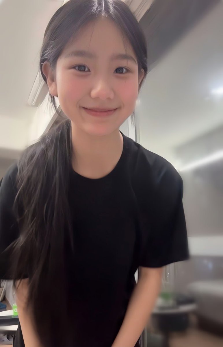 Vesnu4's tweet photo. 今天有人想我了吗 https://t.co/rR02hcEmur