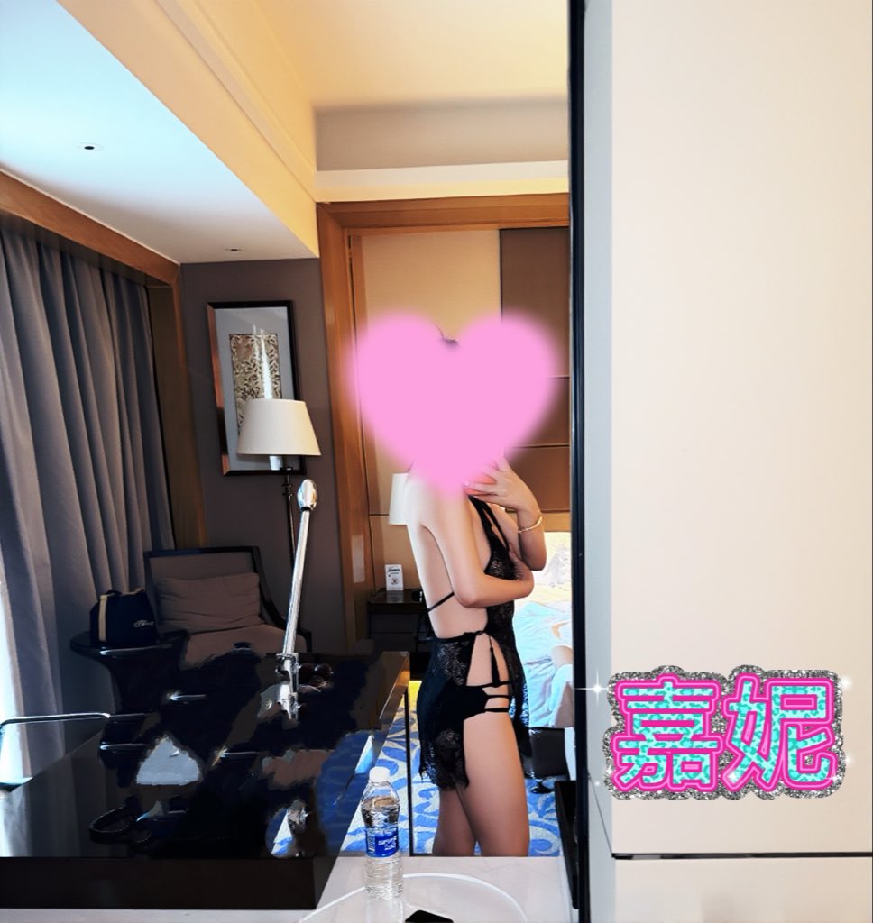 Jiani0516's tweet photo. 人生最不缺的就是替代者，不喜欢我的话，请往旁边让一让，让喜欢我的到前面来 https://t.co/i2HUNIyMfy