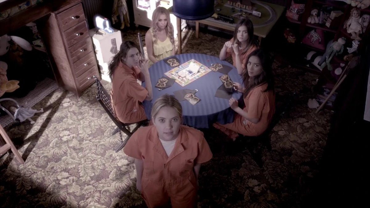 sethmner's tweet photo. pretty little liars não faz parte dessa conversa https://t.co/WQXWmSBvnA