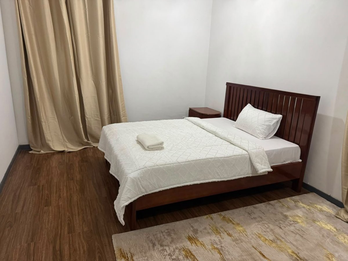 JulioMulenga's tweet photo. STAND-ALONE AIRBNB | AREA 10

• 3 bedrooms
• Fully equipped kitchen
• Backup electricity &amp; water
• WiFi &amp; DStv
• Housekeeping
• 24/7 security

250k only

Call or WhatsApp: 0983 020 911 https://t.co/QhVasBlh8S
