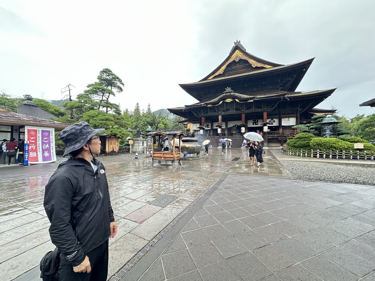 kuutamiyuu's tweet photo. 長野県美鈴湖美しの森オートキャンプ場に行ってきました。

善光寺にて会社の同僚の平癒祈願のお焚き上げ後におみくじ引いたら人生初の凶！
つつしまねば。。。 https://t.co/TbH768bPMF