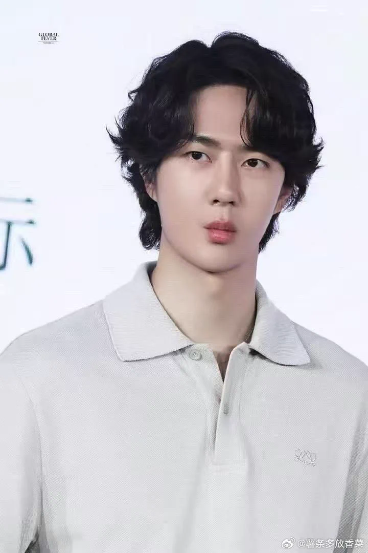 𝕬𝖉𝖉𝖎𝖈𝖙𝖊𝖉 𝖙𝖔 王一博. YIBO on X: 