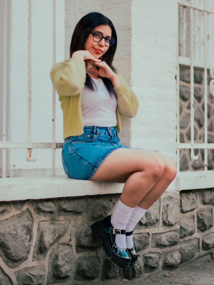 LanieDughi's tweet photo. More pics from the previous shoot https://t.co/bgUFDjxH9B