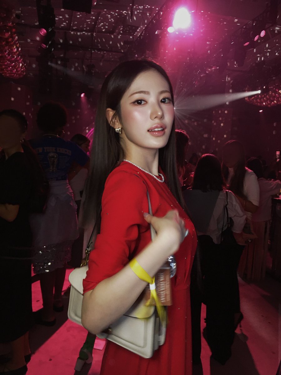 viiiew_'s tweet photo. 260910 키키 인스타 #수이 https://t.co/p4xJZvVKLN