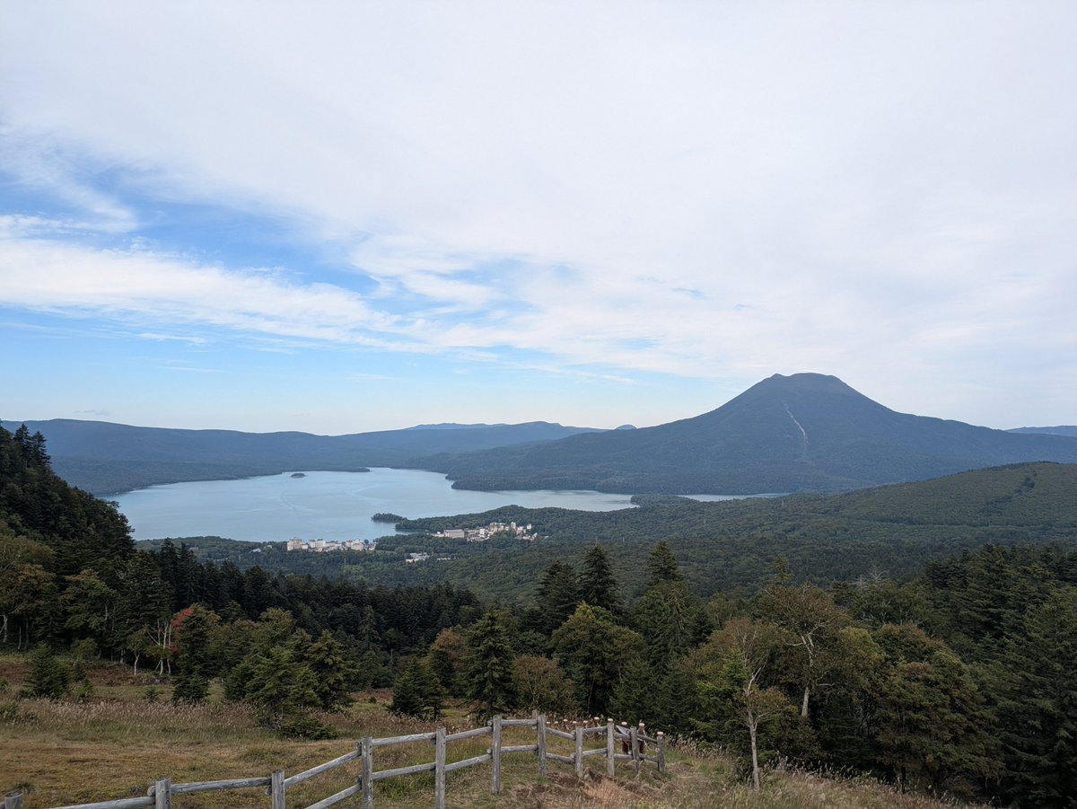 pontukux's tweet photo. 白湯山

上り返すのがしんどい
ゲロ吐きそう https://t.co/TMu9vElC3F