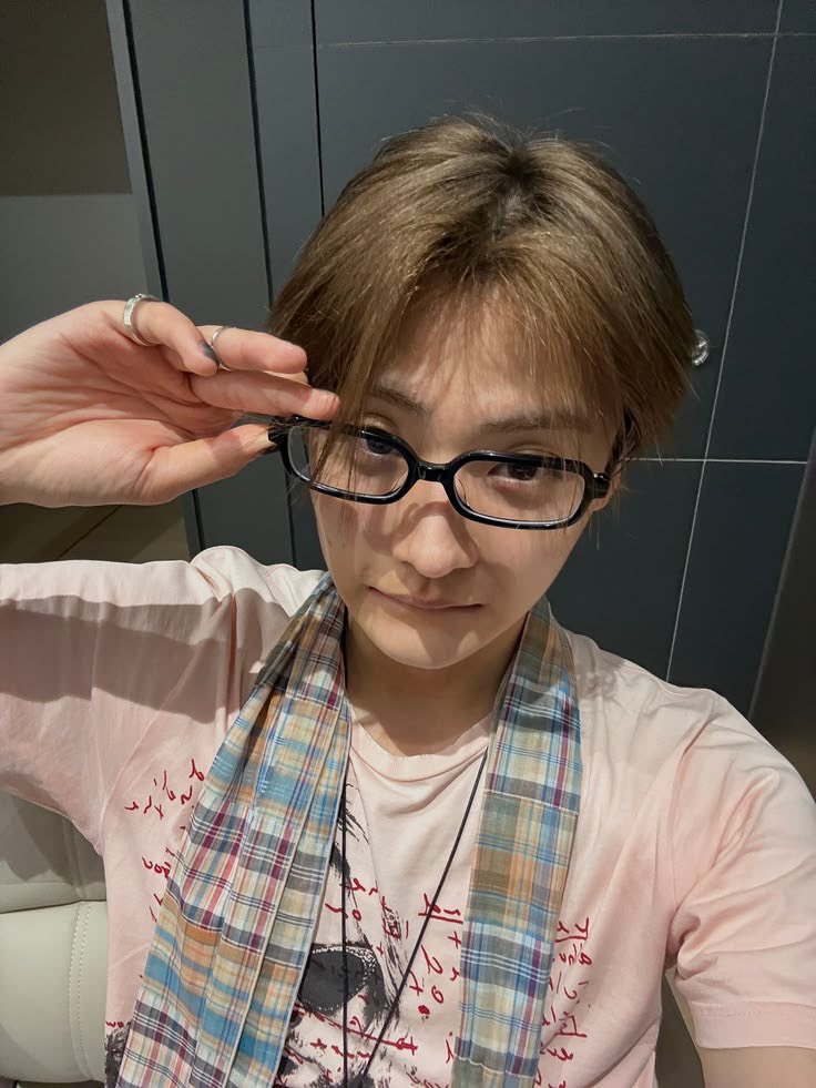 sangwonitup's tweet photo. Sorry ternyata gw gagal setia 😂😂😂😂 boleh kenalan ulang sama OPPA? https://t.co/16PMwtfYJ1