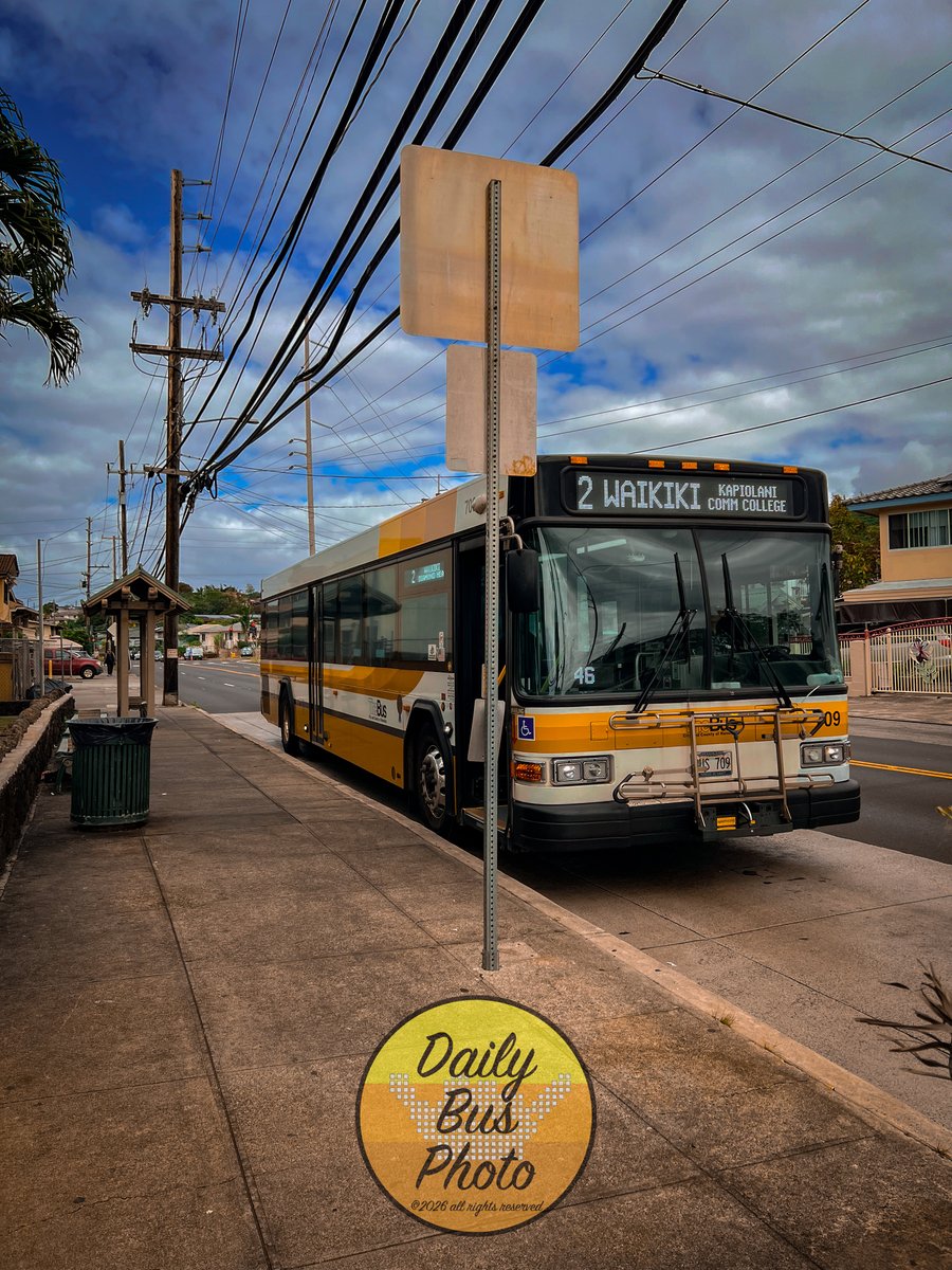 DailyBusPhoto's tweet photo. TheBus Route 2 - Kapi‘olani Community College (Unit 709) at stop 1411 in Kalihi.
#Photograghy #TheBus #HOLOWithUs #Hawaii
Please join the Oʻahu Transit Riders! Subscribe to our email newsletter at the following link, your support is appreciated!
https://t.co/7MCfEbw0gV https://t.co/t0tgGCznDW