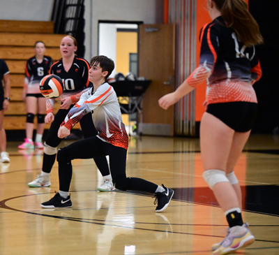 KCPhotoVideo's tweet photo. 🏐 @plattsburghHS  stays unbeaten! The @PHSHornets defeated @LakePlacidCSD  3-1 (25-23, 20-25, 25-17, 25-18) in @Section7Sports girls volleyball. Check out the photo gallery from the matchup! 📸

#NYSPHSAA #SectionVII #CVAC #PlattsburghHornets #LakePlacidBlueBombers #GirlsVolley https://t.co/5fx1kdS8eO