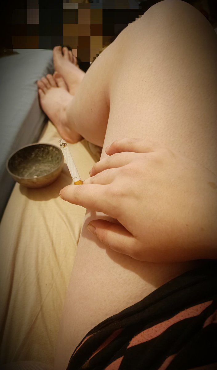 AlexyChan1's tweet photo. Guten Morgen 🥱
Du darfst jetzt meinen Kaffee übernehmen 😜 wieso? Weil ich es will 👑🌹

#findom #finsub #paypig 
HumanATM // Zahlsklave // Goddess //  geldherrin //  Moneydom // zahlschwein //  Smoking // silentsend //  feet //  Nylon //  Sohlen // findomme https://t.co/vPlXjswf9L