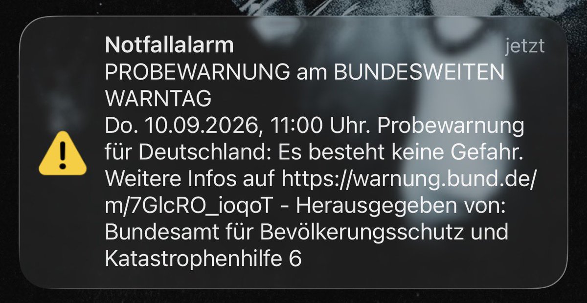 bilalssk21's tweet photo. digga was ist das für ein scheiss wieso hat mich das geweckt von meinem arbeitslosen schlaf??? https://t.co/xK7rOHCZWN