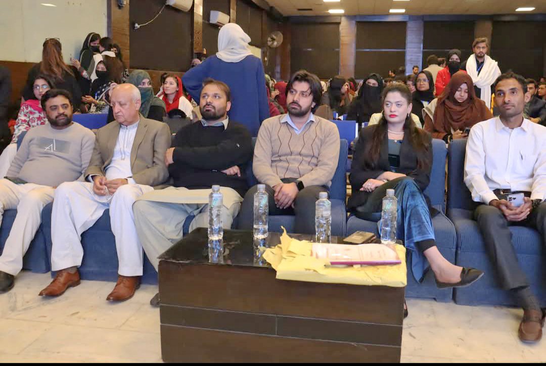BilalRa20161854's tweet photo. An MOU was officially signed with Iqra National University, Hayatabad, Peshawar.

03/04/2024 https://t.co/4hYqetvRNH