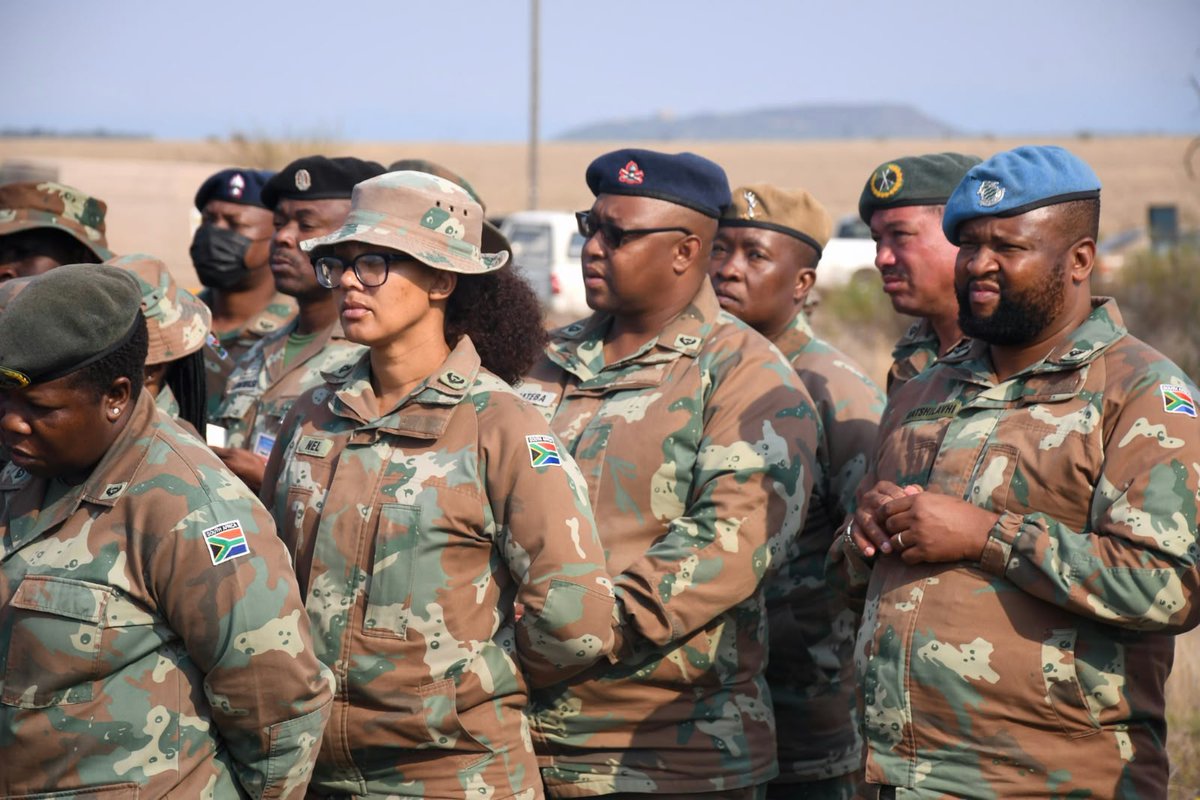 SANDF_ZA's tweet photo. Junior Command and Staff Course || Educational Historical Tour at Sannaspos, Bloemfontein || Day 16.
https://t.co/guNDJD1CtO
#SANDF
#SAArmy
#SAArmyTrainingFormation
#JCSC2026
#PrideOfLions https://t.co/alYkZdIoQw